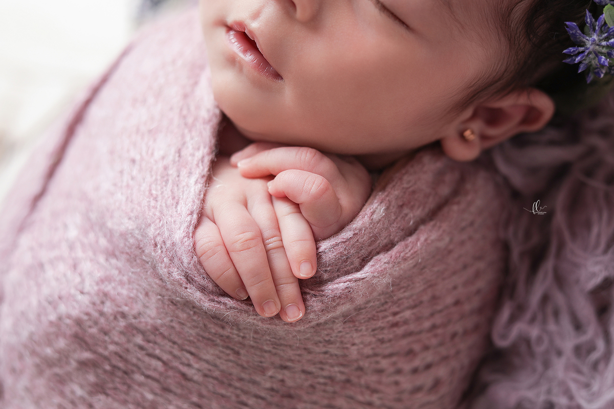 newborn, sessão newborn,newborn menina, newborn brasil,newborn ideias, ideias sessão newborn menina, ideias sessão newborn, recem nascido, bebes fofos, bebes, ideias fotos de bebes, ideias de fotos de bebes recem nascido, poses newborn,