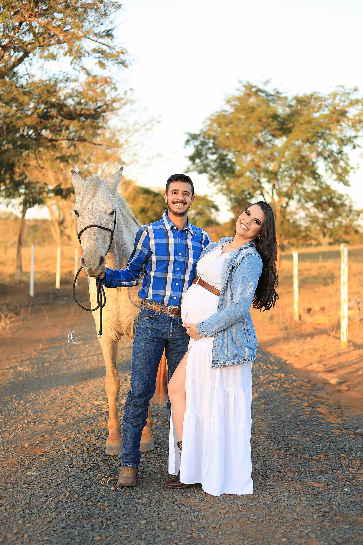 gestante,mundo azul, gestante menino, ensaio gestante,ensaio fotografico de gravida, fotos de gravida, gravida linda, ideias para ensaio gestante, ideias para gestantes, cha de bebe, recem nascido, nome em tricotim, meninas, roupinhas para bebes, tricotim