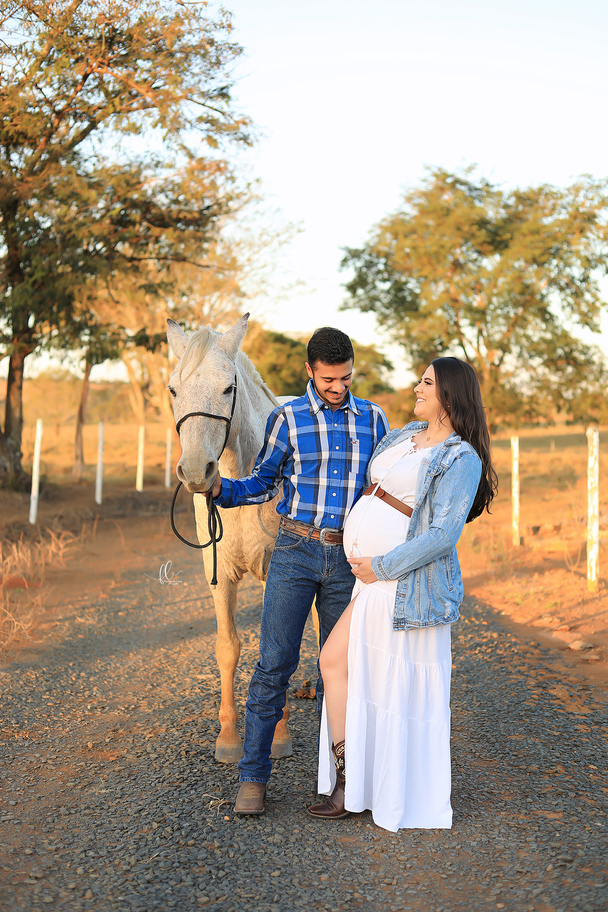 gestante,mundo azul, gestante menino, ensaio gestante,ensaio fotografico de gravida, fotos de gravida, gravida linda, ideias para ensaio gestante, ideias para gestantes, cha de bebe, recem nascido, nome em tricotim, meninas, roupinhas para bebes, tricotim