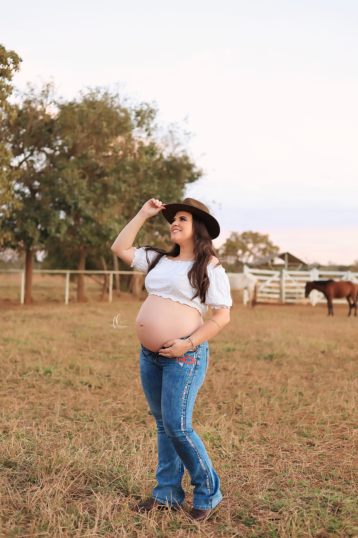 gestante,mundo azul, gestante menino, ensaio gestante,ensaio fotografico de gravida, fotos de gravida, gravida linda, ideias para ensaio gestante, ideias para gestantes, cha de bebe, recem nascido, nome em tricotim, meninas, roupinhas para bebes, tricotim