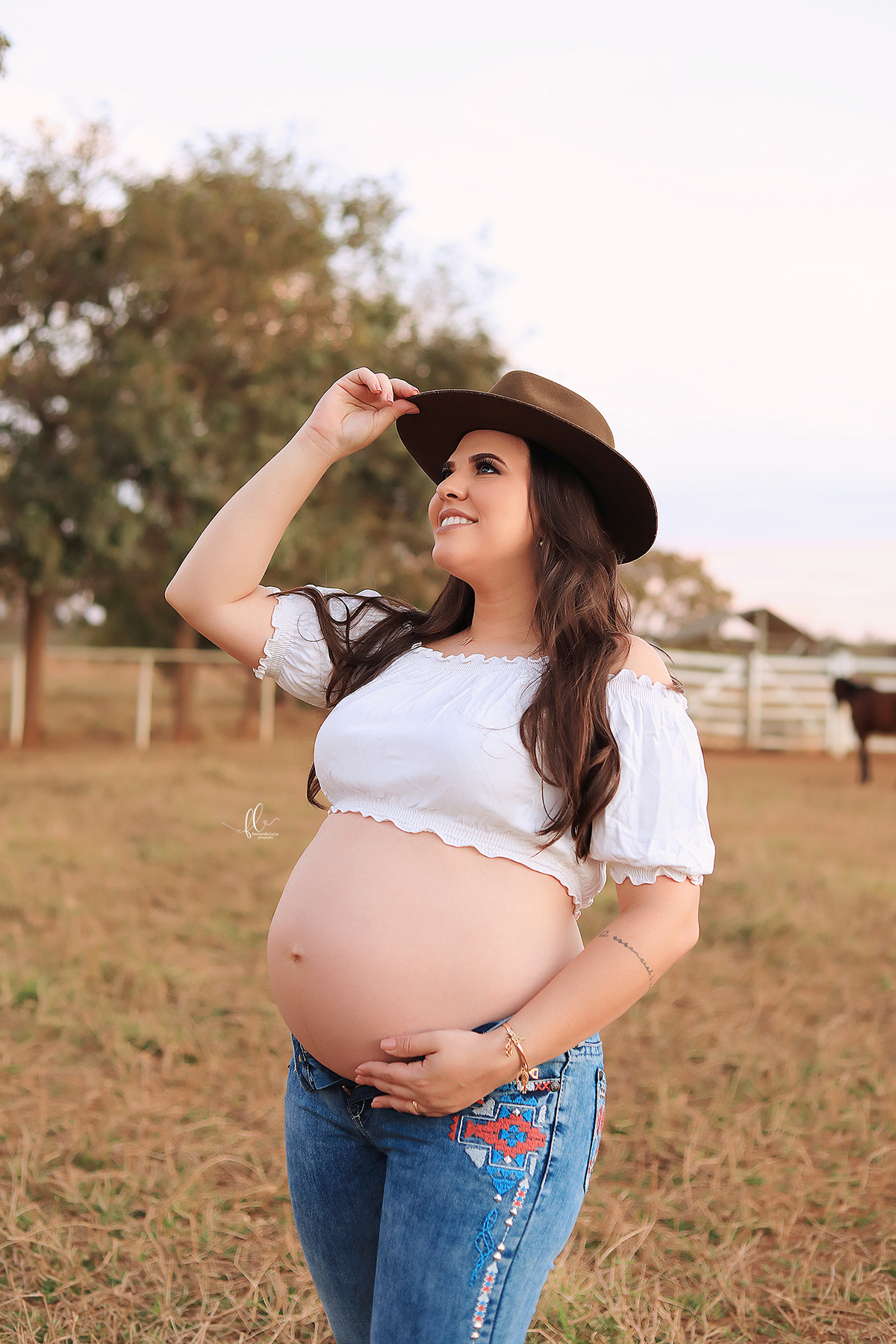 gestante,mundo azul, gestante menino, ensaio gestante,ensaio fotografico de gravida, fotos de gravida, gravida linda, ideias para ensaio gestante, ideias para gestantes, cha de bebe, recem nascido, nome em tricotim, meninas, roupinhas para bebes, tricotim