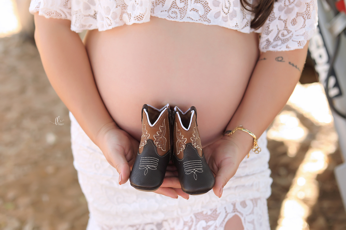 gestante,mundo azul, gestante menino, ensaio gestante,ensaio fotografico de gravida, fotos de gravida, gravida linda, ideias para ensaio gestante, ideias para gestantes, cha de bebe, recem nascido, nome em tricotim, meninas, roupinhas para bebes, tricotim