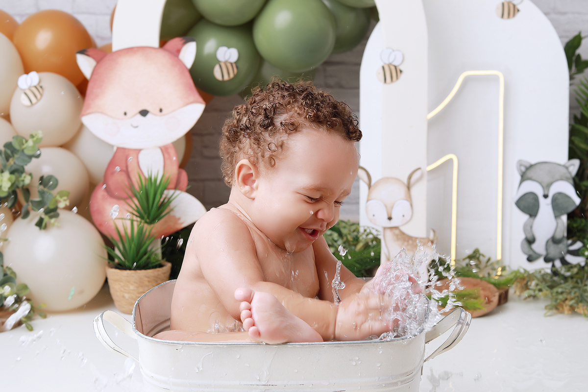 smash, smash the cake, ideias jardim encantado, sessão do bolinho, cake smash, smash the cake tema jardim encantado, smash the cake cenário jardim, jardim encantado,bolo jardim encantado,smash the cake para menina,sessão de um ano no tema jardim,borboleta