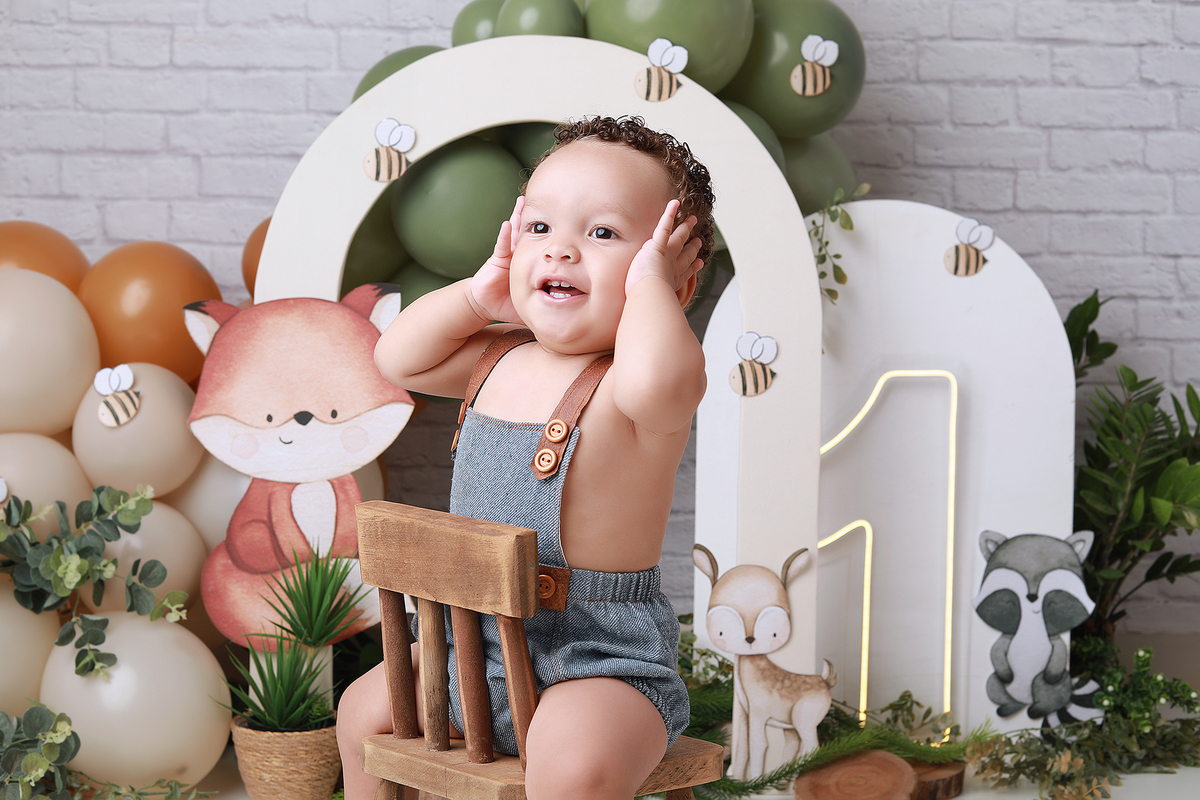 smash, smash the cake, ideias jardim encantado, sessão do bolinho, cake smash, smash the cake tema jardim encantado, smash the cake cenário jardim, jardim encantado,bolo jardim encantado,smash the cake para menina,sessão de um ano no tema jardim,borboleta