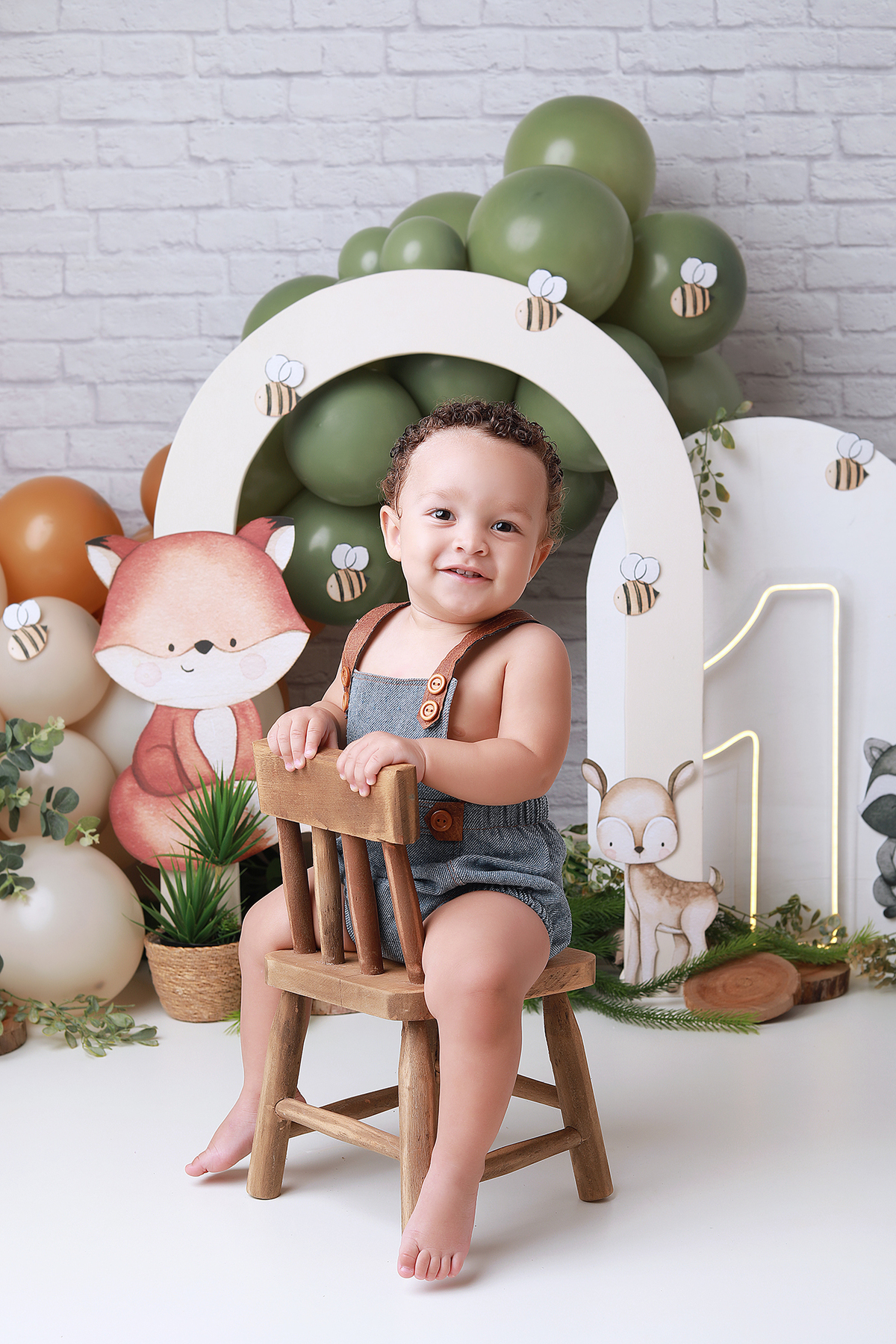 smash, smash the cake, ideias jardim encantado, sessão do bolinho, cake smash, smash the cake tema jardim encantado, smash the cake cenário jardim, jardim encantado,bolo jardim encantado,smash the cake para menina,sessão de um ano no tema jardim,borboleta