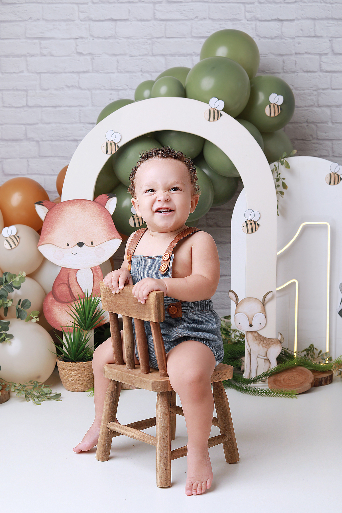 smash, smash the cake, ideias jardim encantado, sessão do bolinho, cake smash, smash the cake tema jardim encantado, smash the cake cenário jardim, jardim encantado,bolo jardim encantado,smash the cake para menina,sessão de um ano no tema jardim,borboleta