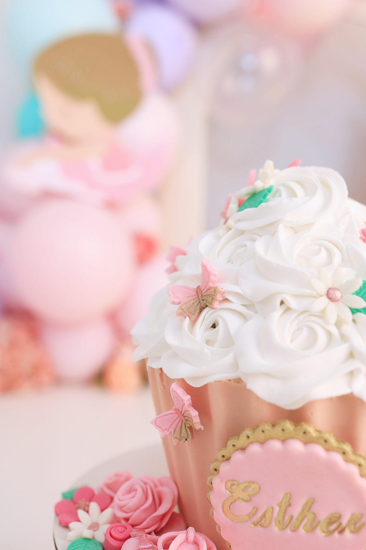 smash, smash the cake, ideias jardim encantado, sessão do bolinho, cake smash, smash the cake tema jardim encantado, smash the cake cenário jardim, jardim encantado,bolo jardim encantado,smash the cake para menina,sessão de um ano no tema jardim,bailarina