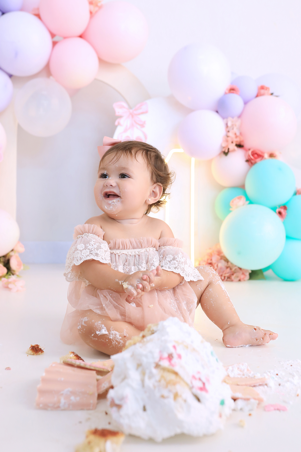 smash, smash the cake, ideias jardim encantado, sessão do bolinho, cake smash, smash the cake tema jardim encantado, smash the cake cenário jardim, jardim encantado,bolo jardim encantado,smash the cake para menina,sessão de um ano no tema jardim,bailarina