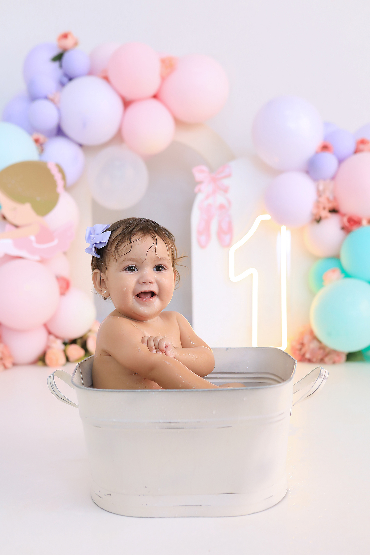 smash, smash the cake, ideias jardim encantado, sessão do bolinho, cake smash, smash the cake tema jardim encantado, smash the cake cenário jardim, jardim encantado,bolo jardim encantado,smash the cake para menina,sessão de um ano no tema jardim,bailarina