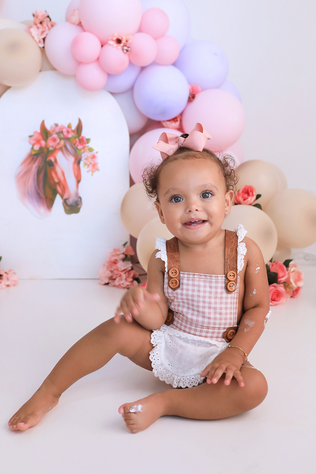 smash, smash the cake, ideias jardim encantado, sessão do bolinho, cake smash, smash the cake tema jardim encantado, smash the cake cenário jardim, jardim encantado,bolo jardim encantado,smash the cake para menina,sessão de um ano no tema cavalos,country