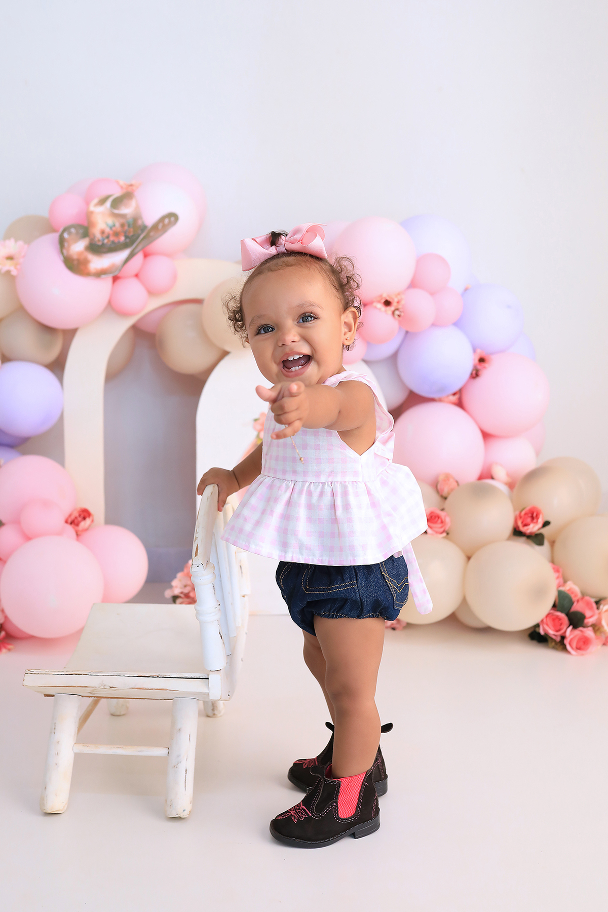 smash, smash the cake, ideias jardim encantado, sessão do bolinho, cake smash, smash the cake tema jardim encantado, smash the cake cenário jardim, jardim encantado,bolo jardim encantado,smash the cake para menina,sessão de um ano no tema cavalos,country