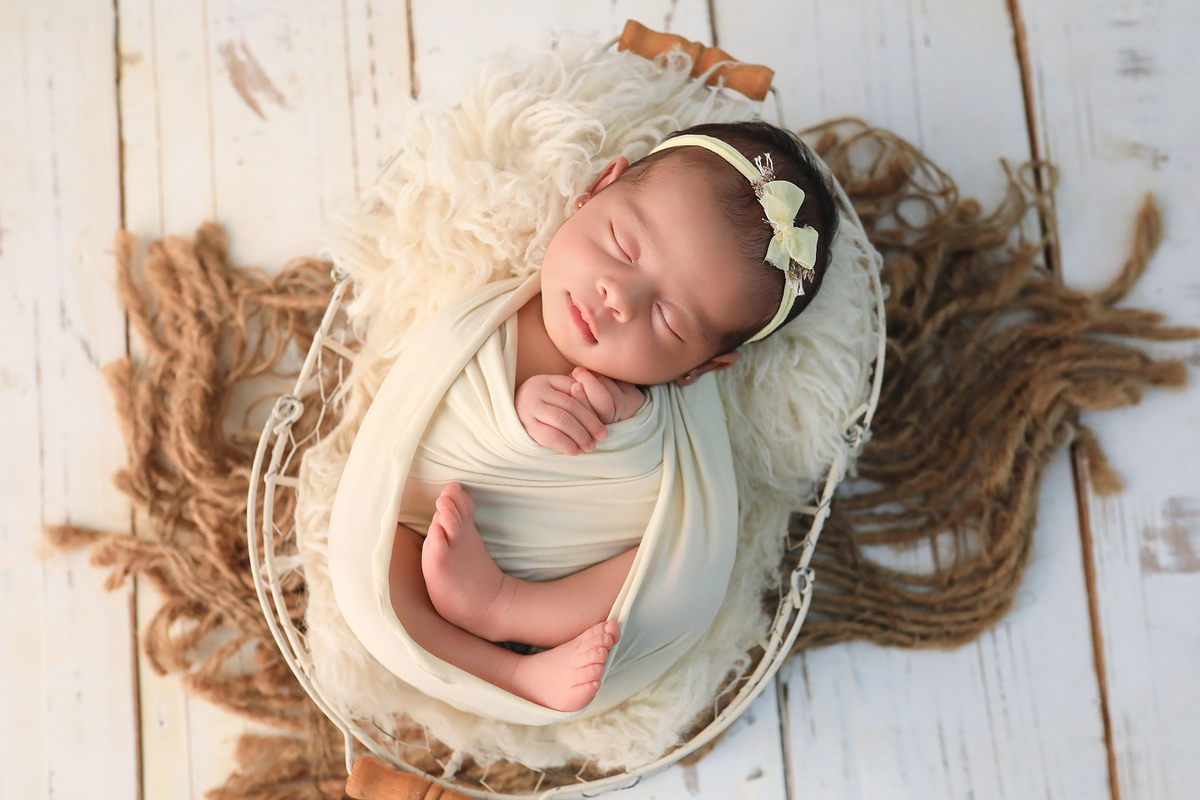 newborn, sessão newborn,newborn menina, newborn brasil,newborn ideias, ideias sessão newborn menina, ideias sessão newborn, recem nascido, bebes fofos, bebes, ideias fotos de bebes, ideias de fotos de bebes recem nascido, poses newborn,