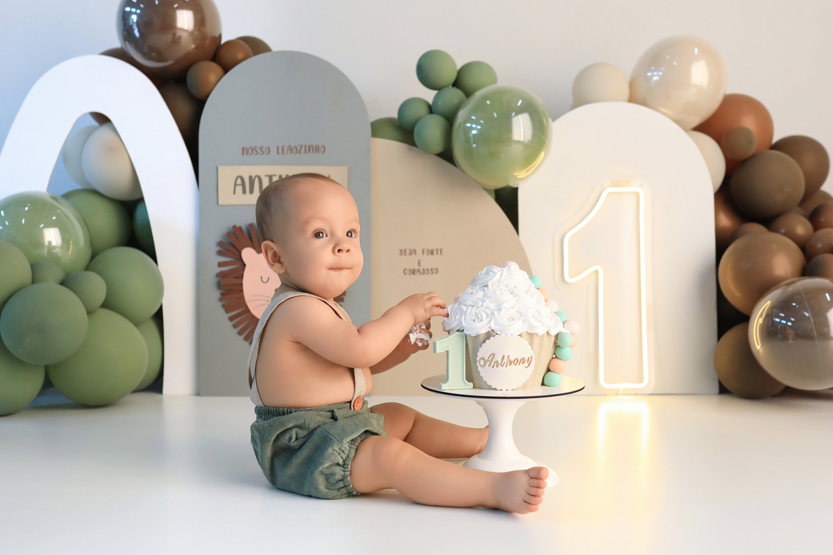 smash leoazinho,ideias de sessão leaozinho,cake smash,smash the fruit, ideias smash the fruit , melancia, nosso leaozinho, ,smash the fruit para menina,sessão de um ano no tema frutinhas ,sessao frutinhas, melancia, frutinhas, safari, smash safari