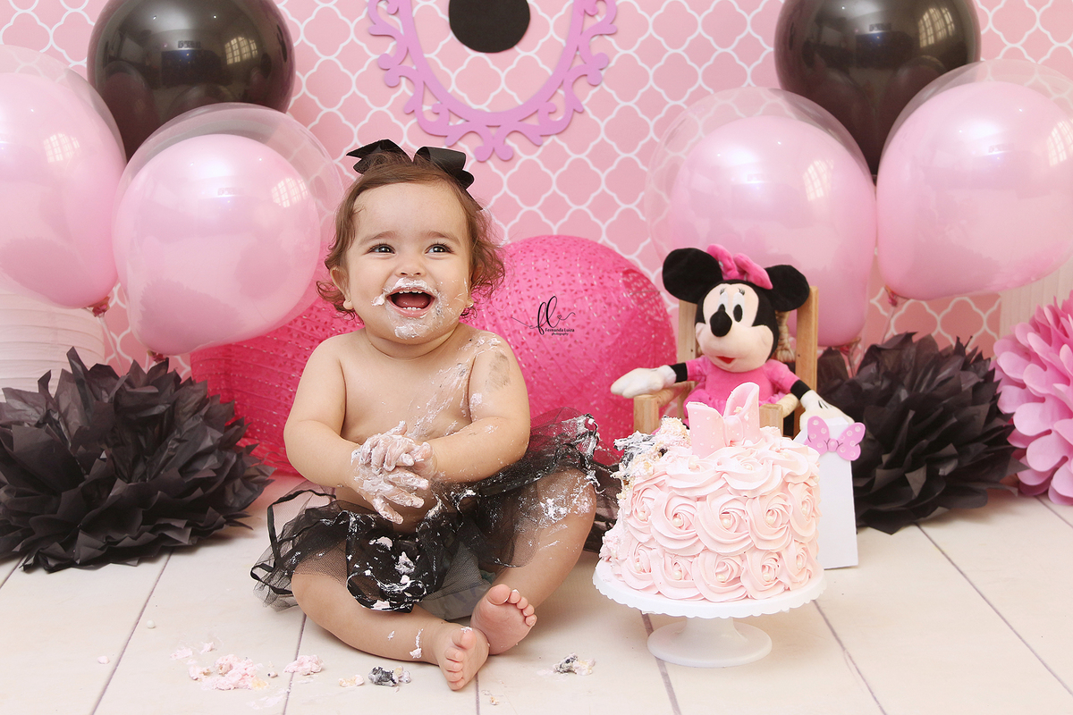 smash the cake minnie rosa,ideias minnie rosa, sessão do bolinho, cake smash,smash the cake tema minnie, smash the cake, cenário da minnie, minnie, disney, bolo da minnie rosa,smash the cake para menina,sessão de um ano no tema minnie, mickey,