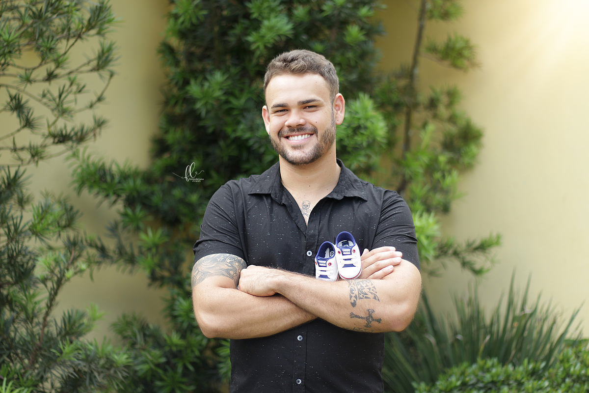 gestante, sapatinho de bebê, ensaio gestante, ensaio fotografico de gravida, fotos de gravida, gravida linda, ideias para ensaio gestante, ideias para gestantes, cha de bebe, recem nascido, mamaes de primeira viagem, fraldas, roupinhas para bebes