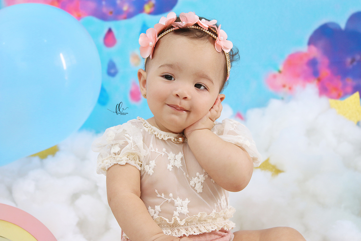 smash, smash the cake, sessão smash the cake, sessão do bolinho, cake smash, smash the cake tema chuva de amor, smash the cake cenário chuva de amor, chuva de amor, chuva de benção, smash the cake para menina, sessão de um ano no tema chuva de amor. 