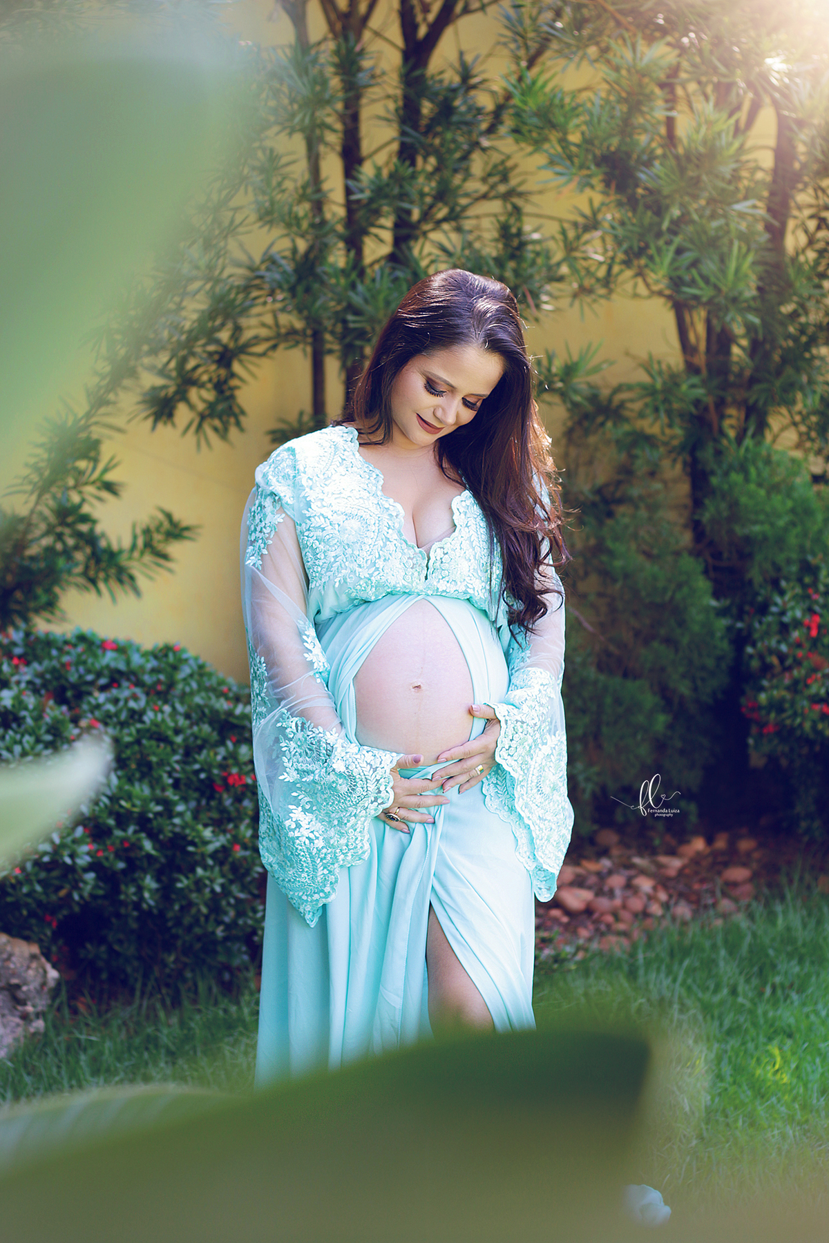 gestante, sapatinho de bebê, ensaio gestante, ensaio fotografico de gravida, fotos de gravida, gravida linda, ideias para ensaio gestante, ideias para gestantes, cha de bebe, recem nascido, mamaes de primeira viagem, fraldas, roupinhas para bebes