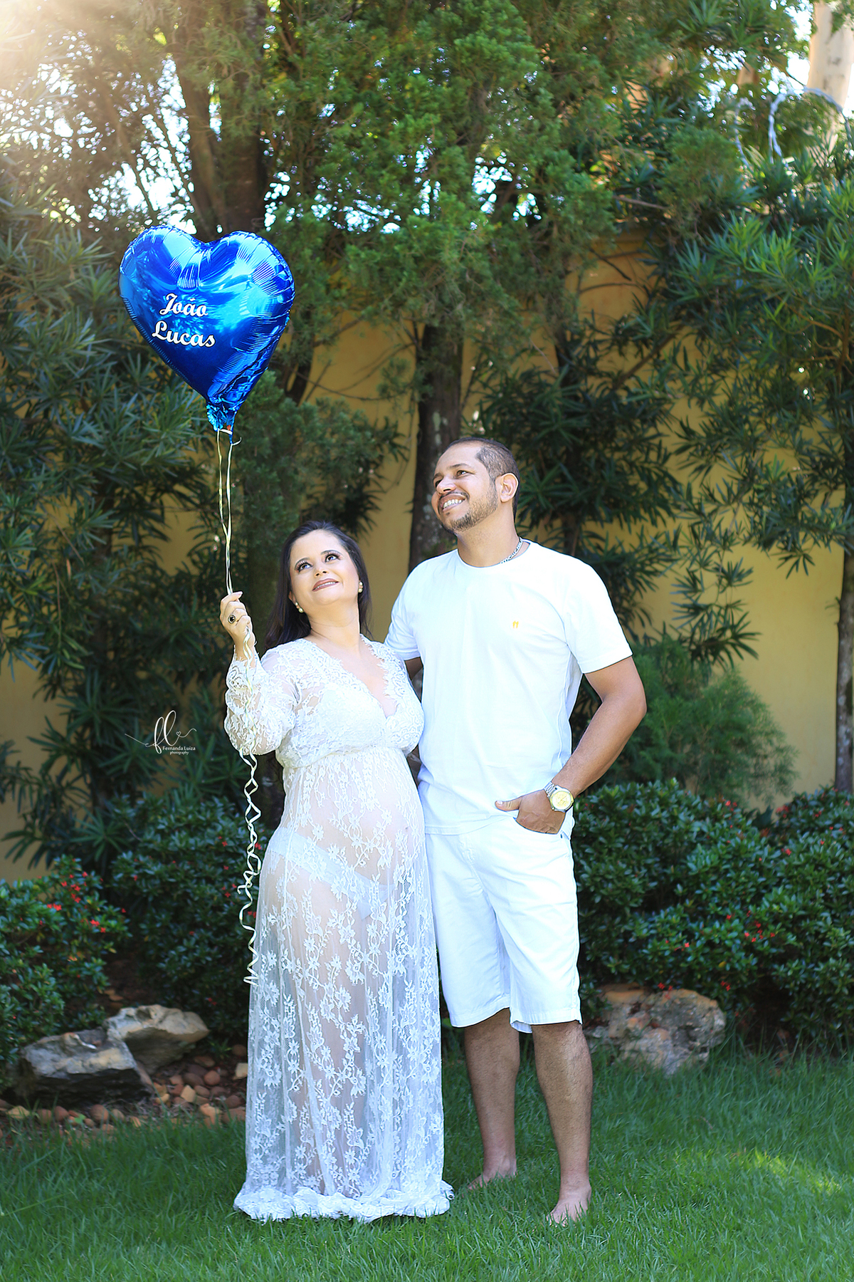 gestante, sapatinho de bebê, ensaio gestante, ensaio fotografico de gravida, fotos de gravida, gravida linda, ideias para ensaio gestante, ideias para gestantes, cha de bebe, recem nascido, mamaes de primeira viagem, fraldas, roupinhas para bebes