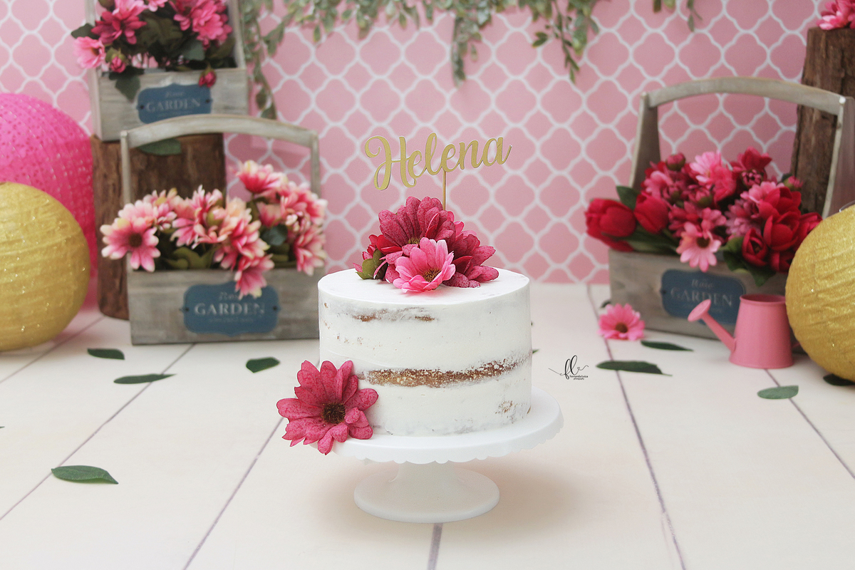 smash, smash the cake, ideias jardim encantado, sessão do bolinho, cake smash, smash the cake tema jardim encantado, smash the cake cenário jardim, jardim encantado,bolo jardim encantado,smash the cake para menina,smash the cake flores, flores,,borboleta
