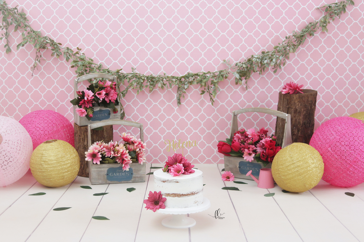 smash, smash the cake, ideias jardim encantado, sessão do bolinho, cake smash, smash the cake tema jardim encantado, smash the cake cenário jardim, jardim encantado,bolo jardim encantado,smash the cake para menina,smash the cake flores, flores,,borboleta