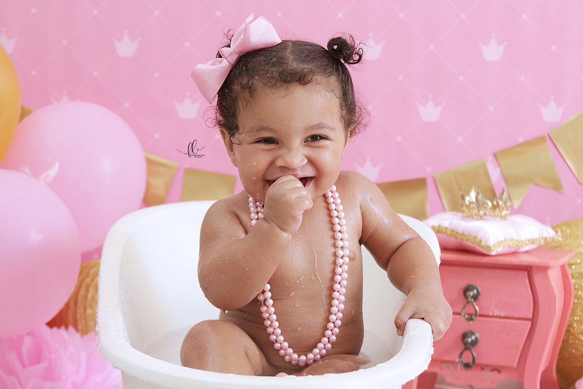 smash, smash the cake, ideias realeza, reino, realeza rosa, sessão do bolinho, cake smash, smash the cake realeza, smash the cake cenário realeza, realeza menina, reinado,bolo realeza ,smash the cake para menina,labios leporinos a,realeza