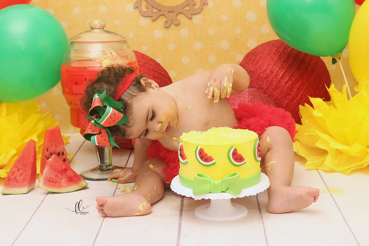 smash the cake da magali,ideias da magali, sessão do bolinho, cake smash,smash the cake tema magali, smash the cake cenário da magali, melancia, sessão melancia, bolo da magali,smash the cake para menina,sessão de um ano no tema turma da mônica , magali,