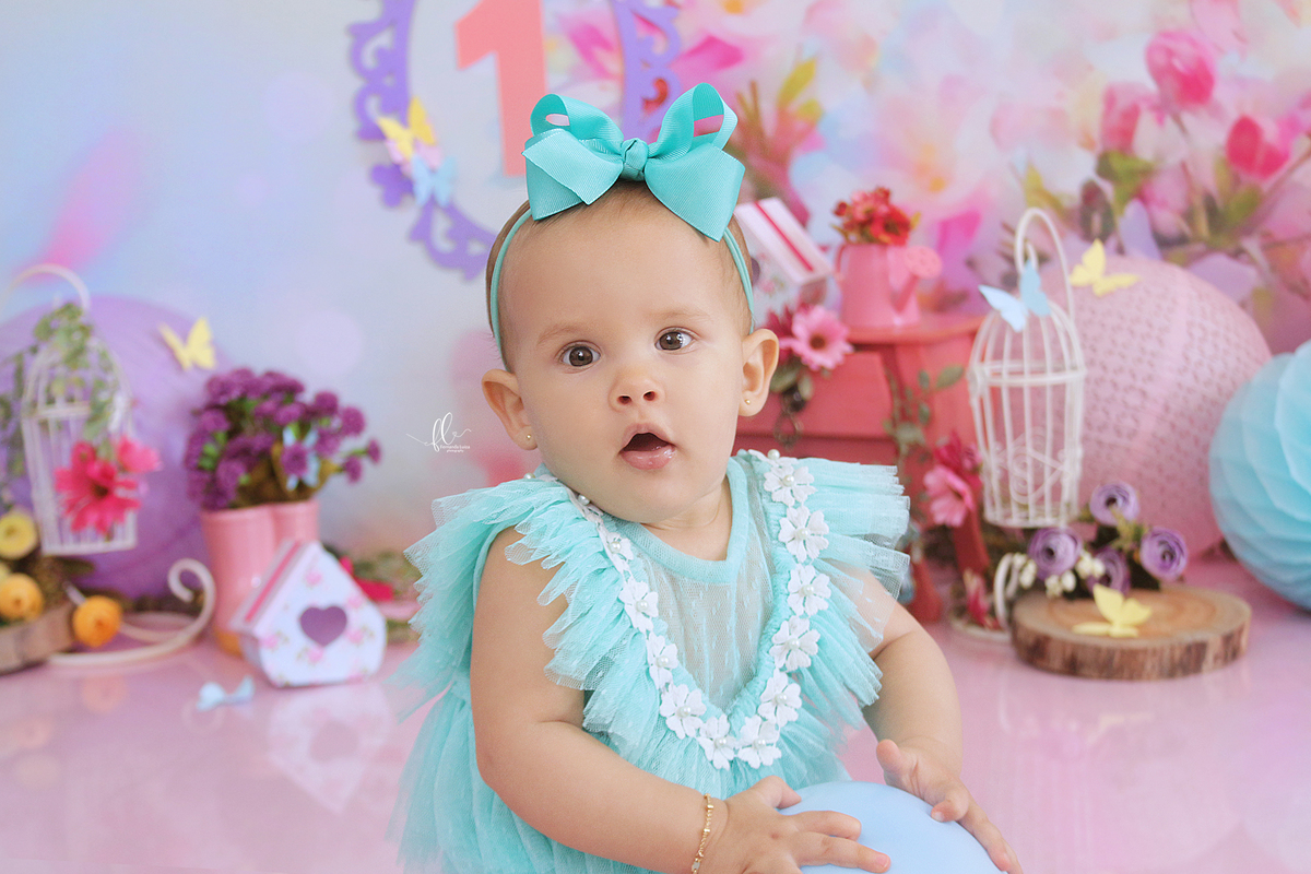 smash, smash the cake, ideias jardim encantado, sessão do bolinho, cake smash, smash the cake tema jardim encantado, smash the cake cenário jardim, jardim encantado,bolo jardim encantado,smash the cake para menina,sessão de um ano no tema jardim,borboleta