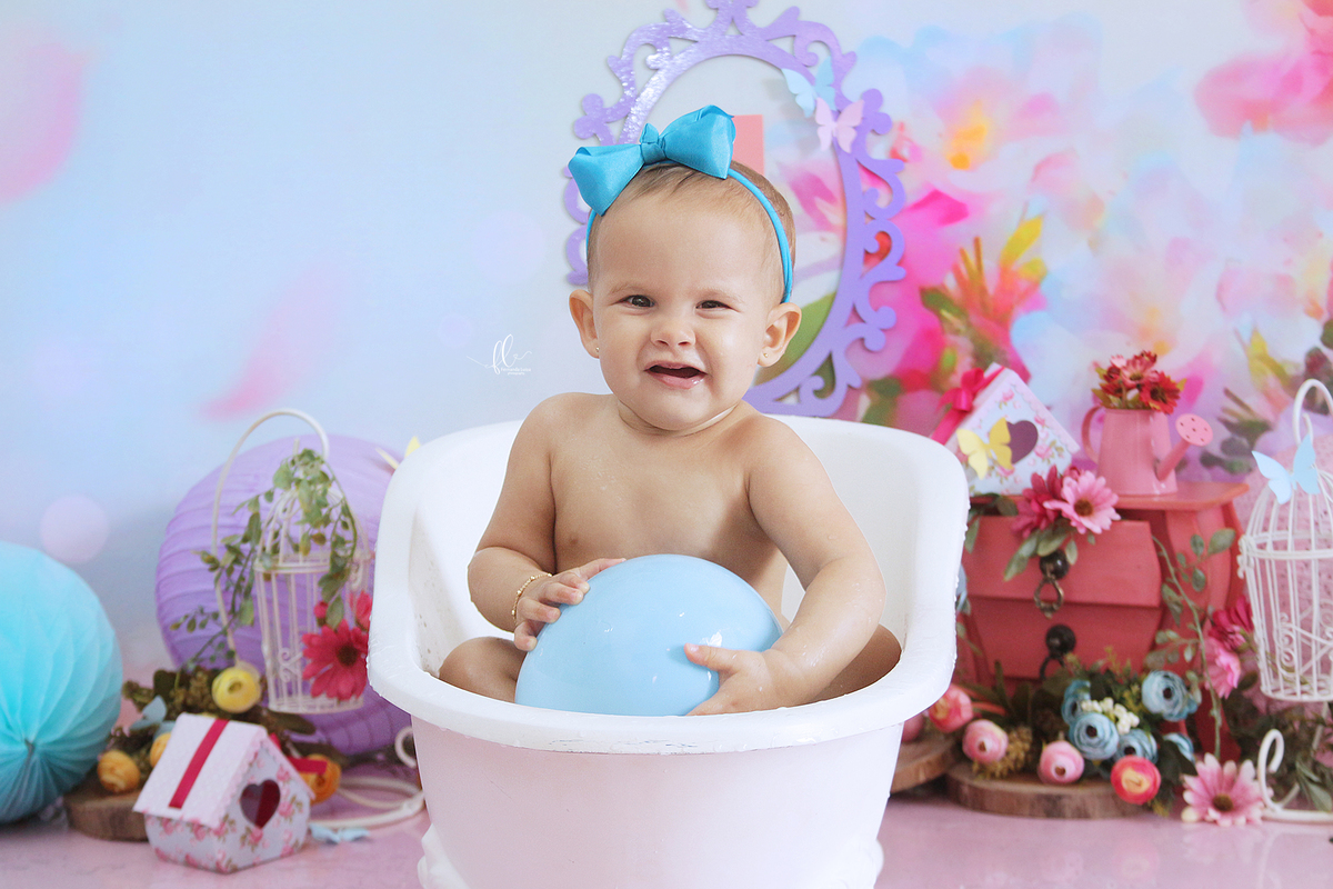 smash, smash the cake, ideias jardim encantado, sessão do bolinho, cake smash, smash the cake tema jardim encantado, smash the cake cenário jardim, jardim encantado,bolo jardim encantado,smash the cake para menina,sessão de um ano no tema jardim,borboleta