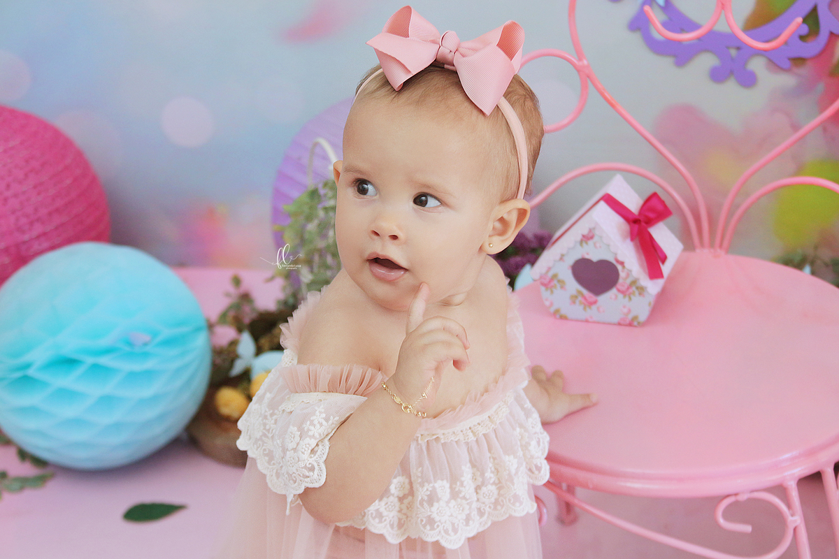 smash, smash the cake, ideias jardim encantado, sessão do bolinho, cake smash, smash the cake tema jardim encantado, smash the cake cenário jardim, jardim encantado,bolo jardim encantado,smash the cake para menina,sessão de um ano no tema jardim,borboleta