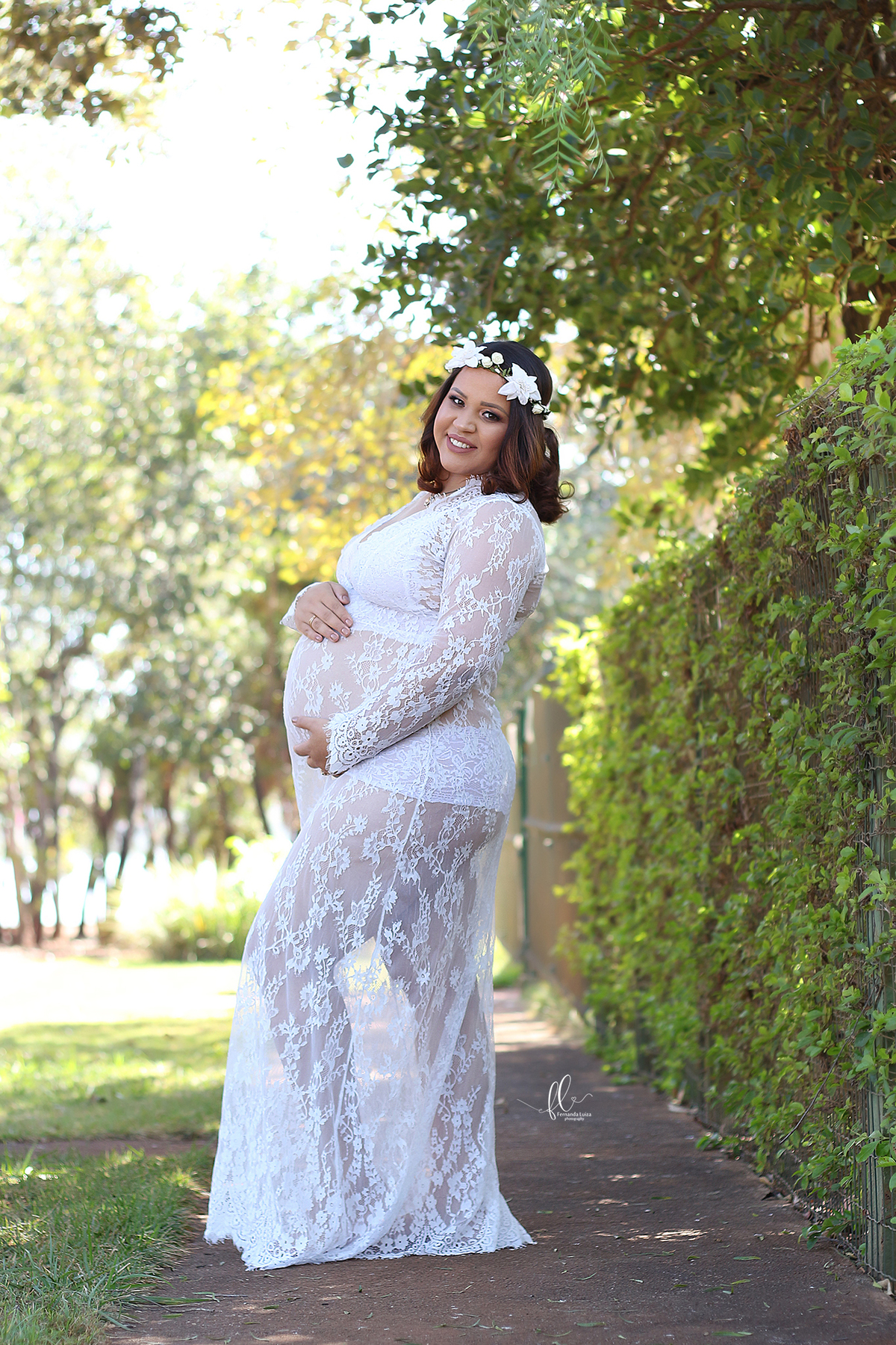 gestante, sapatinho de bebê, ensaio gestante, ensaio fotografico de gravida, fotos de gravida, gravida linda, ideias para ensaio gestante, ideias para gestantes, cha de bebe, recem nascido, mamaes de primeira viagem, fraldas, roupinhas para bebes