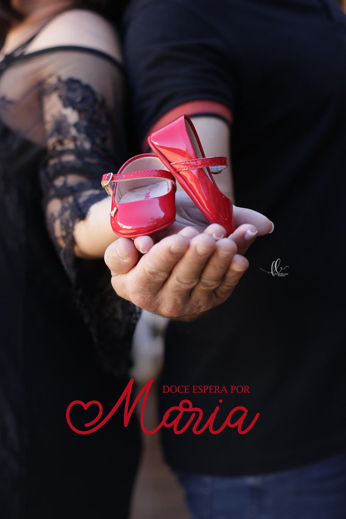 gestante, sapatinho de bebê, ensaio gestante, ensaio fotografico de gravida, fotos de gravida, gravida linda, ideias para ensaio gestante, ideias para gestantes, cha de bebe, recem nascido, mamaes de primeira viagem, fraldas, roupinhas para bebes