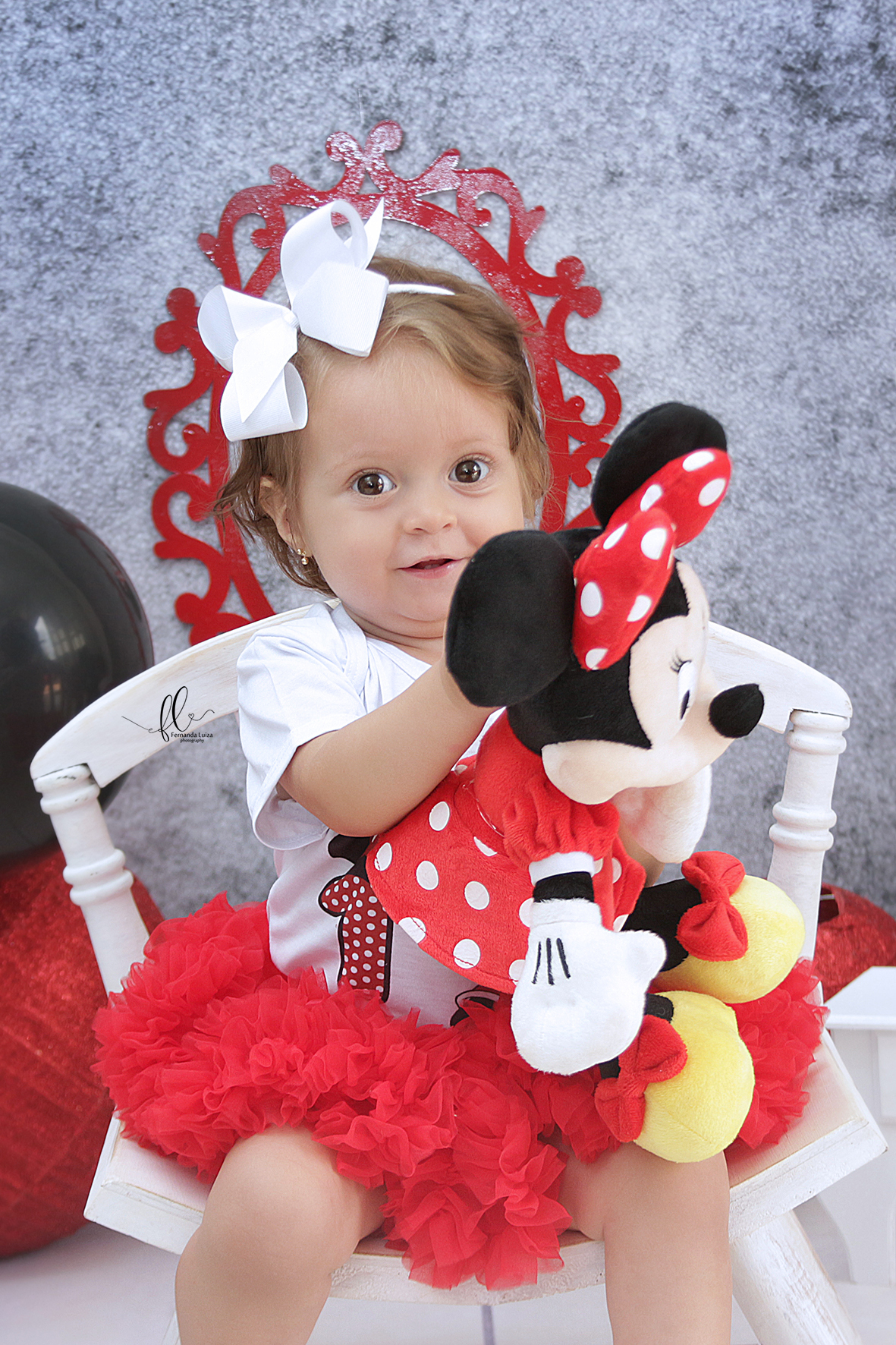 smash, smash the cake, ideias minnie vermelha, sessão do bolinho, cake smash, smash the cake tema minnie, smash the cake cenário da minnie, minnie, disney, bolo da minnie vermelha,smash the cake para menina,sessão de um ano no tema minnie, mickey,