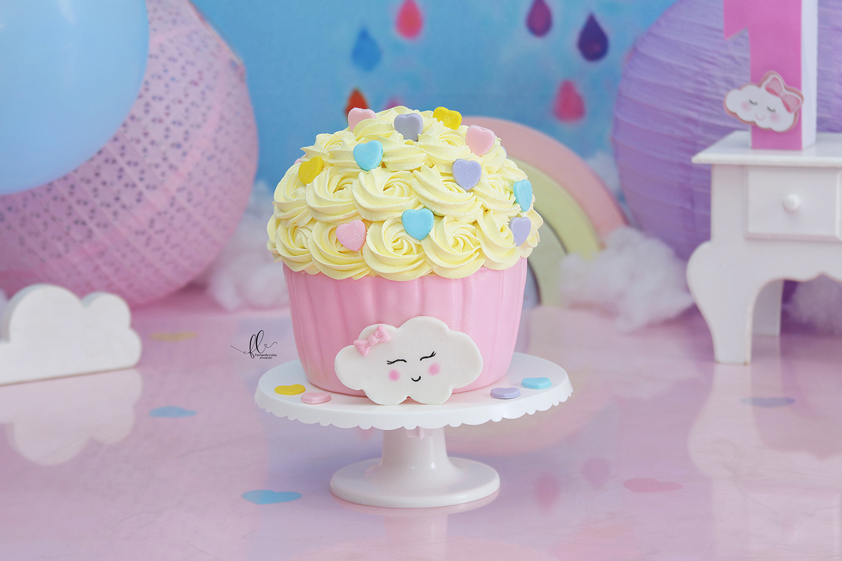 smash chuva de amor,smash the cake,sessão smash the cake,sessão do bolinho, cake smash,smash the cake tema chuva de amor,smash the cake cenário chuva de amor,chuva de amor,chuva de benção,smash the cake para menina,sessão de um ano no tema chuva de amor