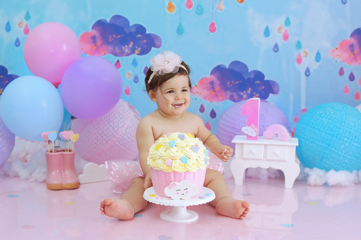 smash chuva de amor,smash the cake,sessão smash the cake,sessão do bolinho, cake smash,smash the cake tema chuva de amor,smash the cake cenário chuva de amor,chuva de amor,chuva de benção,smash the cake para menina,sessão de um ano no tema chuva de amor
