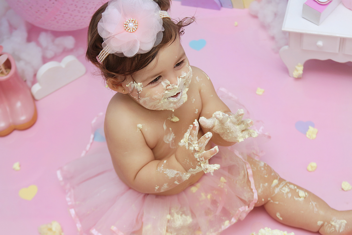 smash chuva de amor,smash the cake,sessão smash the cake,sessão do bolinho, cake smash,smash the cake tema chuva de amor,smash the cake cenário chuva de amor,chuva de amor,chuva de benção,smash the cake para menina,sessão de um ano no tema chuva de amor