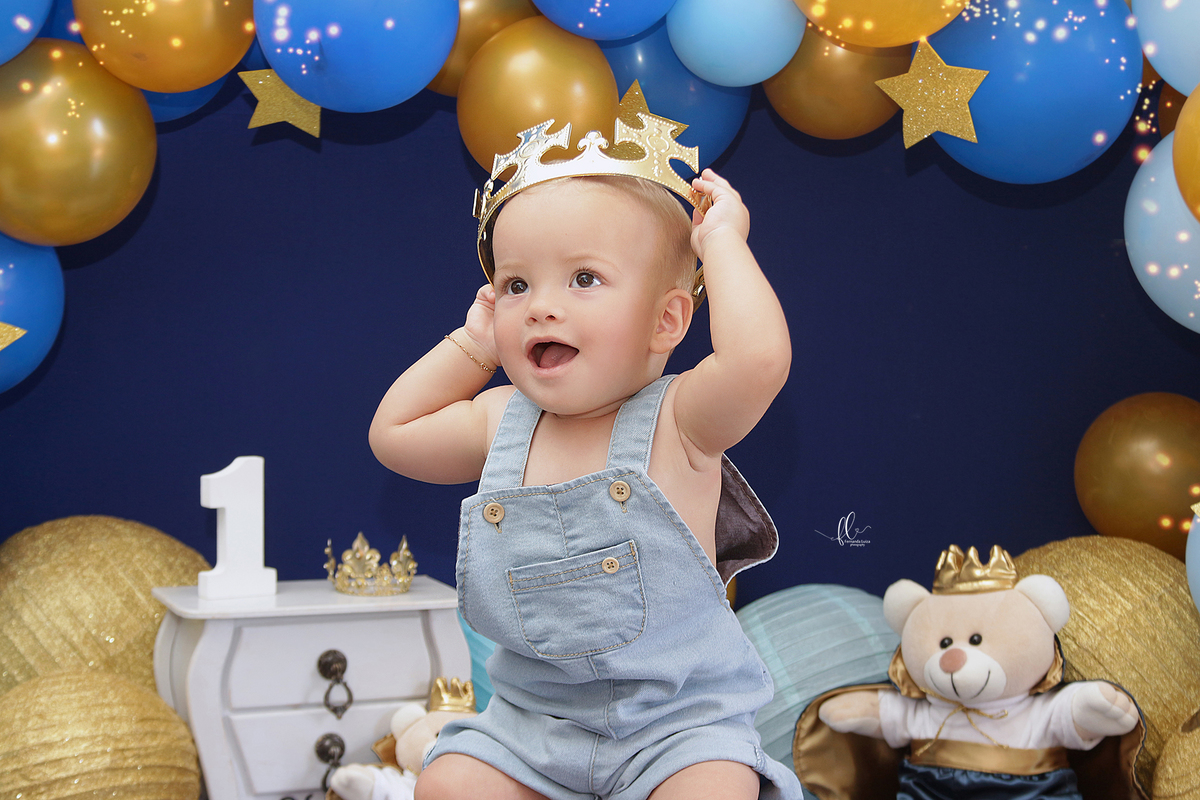 smash ursinho princip,smash the cake,sessão smash the cake, cake smash,smash the cake tema ursinho principe,smash the cake cenário ursinho principe,ursinho,ursinho principe,smash the cake para menino,sessão de um ano no tema ursinho, realeza, principe,