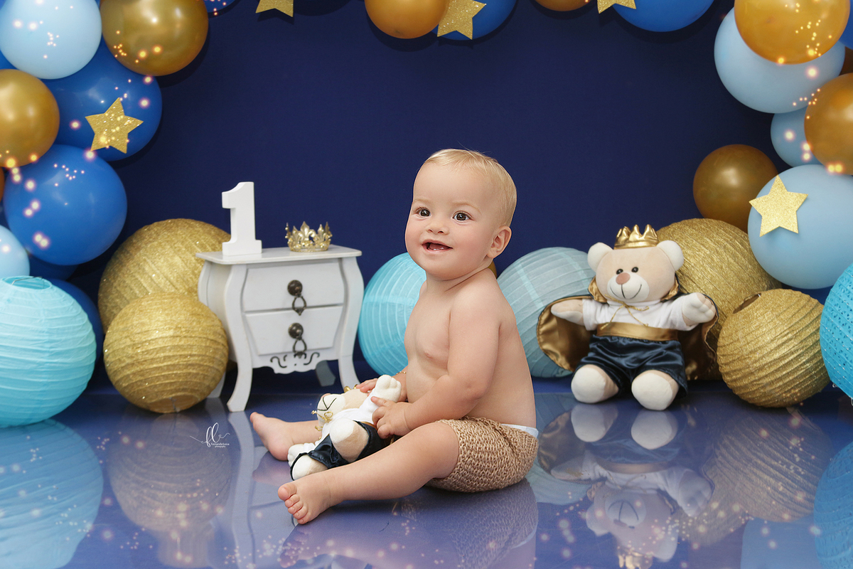 smash ursinho princip,smash the cake,sessão smash the cake, cake smash,smash the cake tema ursinho principe,smash the cake cenário ursinho principe,ursinho,ursinho principe,smash the cake para menino,sessão de um ano no tema ursinho, realeza, principe,