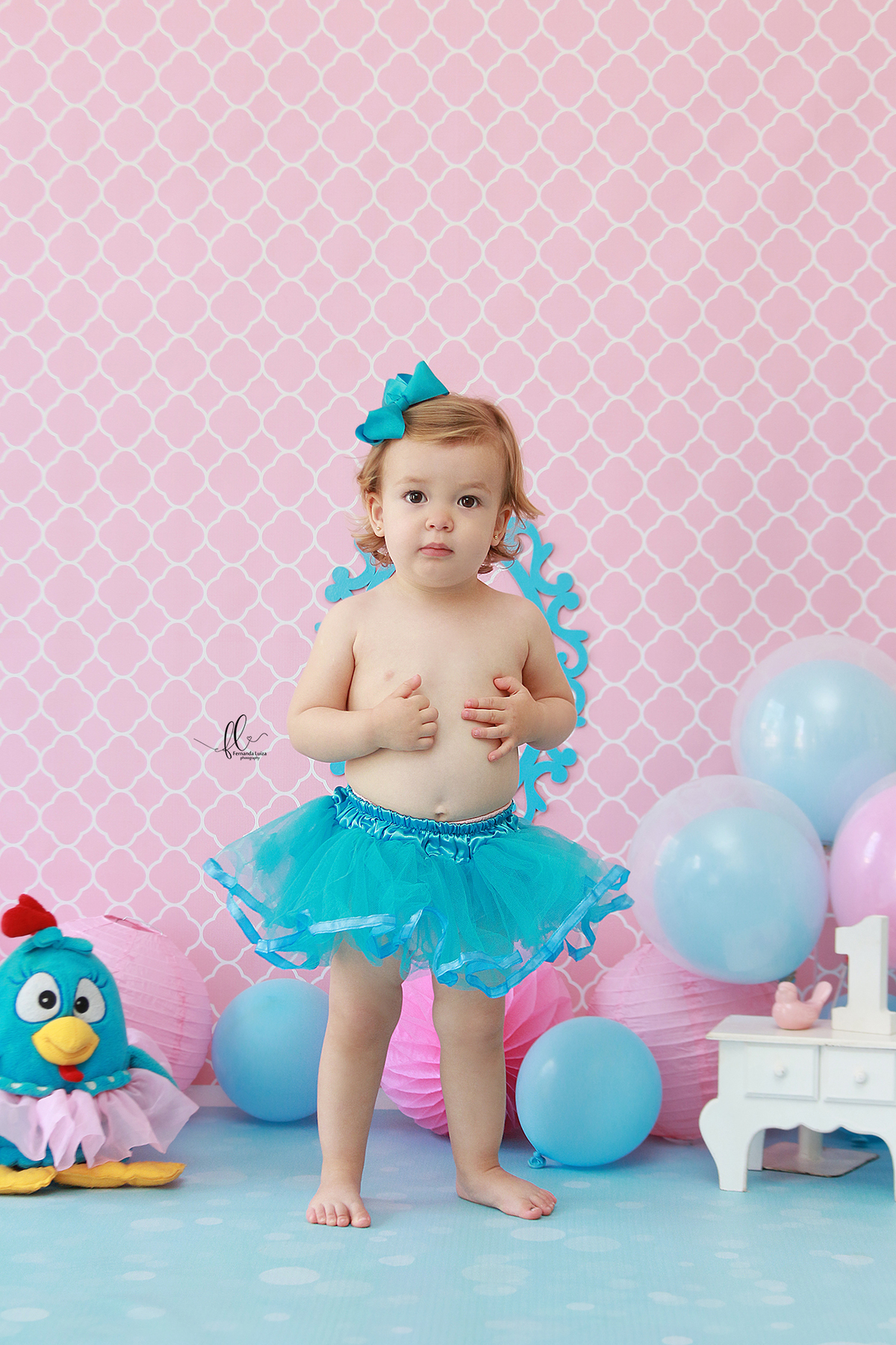 smash galinha pintadinha rosa,smash the cake,sessão smash the cake, cake smash,smash the cake galinha pintadinha rosa,smash the cake cenário galinha pintadinha rosa,galinha rosa,smash the cake para menina,sessão de um ano no tema galinha pintadinha