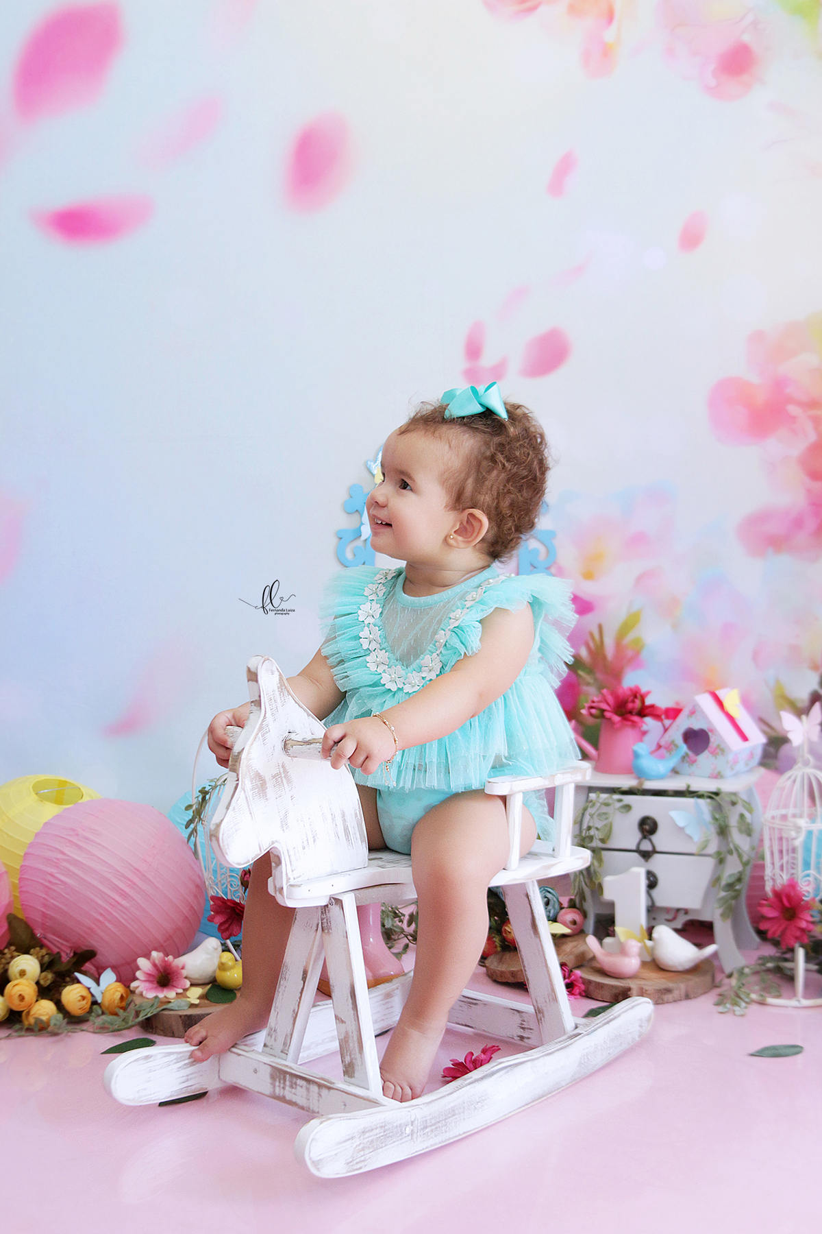 smash, smash the cake, ideias jardim encantado, sessão do bolinho, cake smash, smash the cake tema jardim encantado, smash the cake cenário jardim, jardim encantado,bolo jardim encantado,smash the cake para menina,sessão de um ano no tema jardim,borboleta