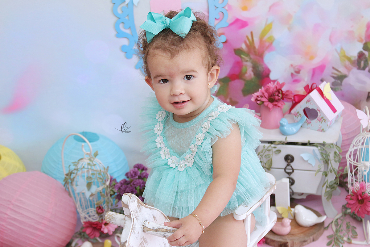 smash, smash the cake, ideias jardim encantado, sessão do bolinho, cake smash, smash the cake tema jardim encantado, smash the cake cenário jardim, jardim encantado,bolo jardim encantado,smash the cake para menina,sessão de um ano no tema jardim,borboleta