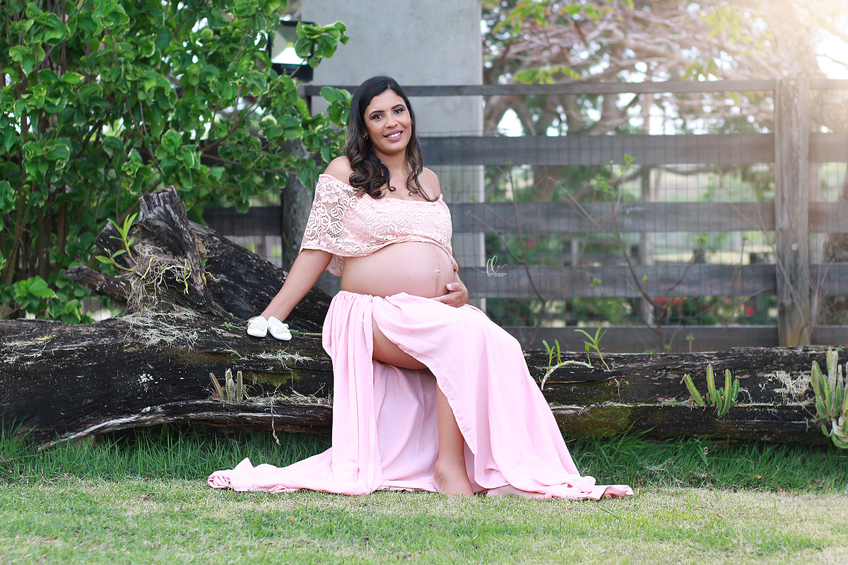 gestante,fotos no eucalipto, ensaio gestante, ensaio fotografico de gravida, fotos de gravida, gravida linda, ideias para ensaio gestante, ideias para gestantes, cha de bebe, recem nascido, nome em tricotim, fraldas, roupinhas para bebes, tricotim