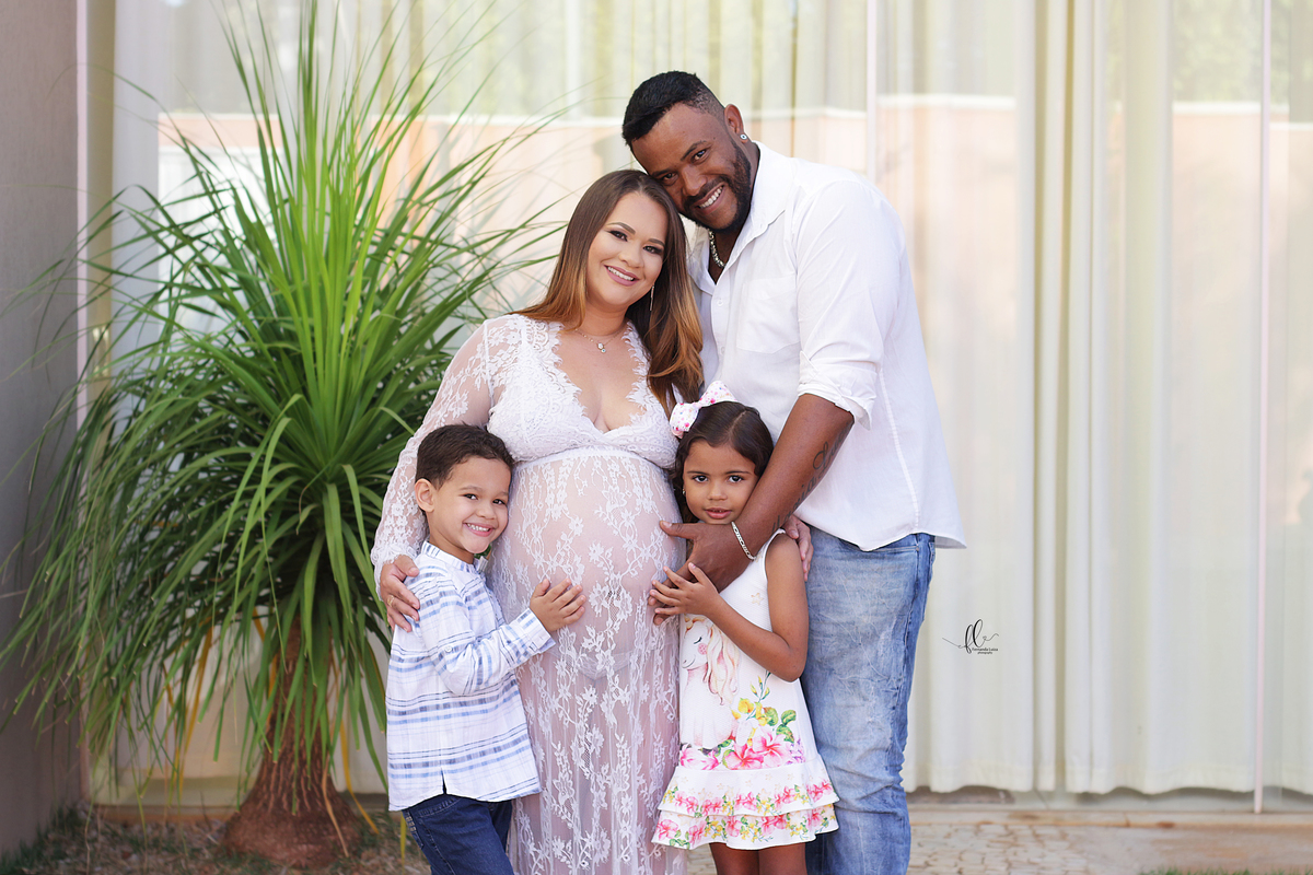 mundo azul,gestante,fotos no eucalipto, ensaio gestante, ensaio fotografico de gravida, fotos de gravida, gravida linda, ideias para ensaio gestante, ideias para gestantes,cha de bebe,recem nascido,mãe de menino,fotos gestante com cachorro,fotos com dog,