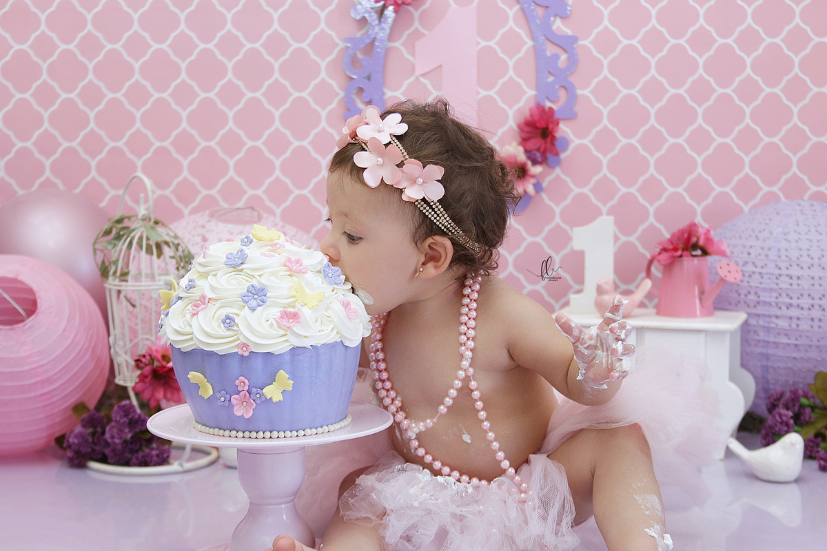 smash, smash the cake, ideias jardim encantado, sessão do bolinho, cake smash, smash the cake tema jardim encantado, smash the cake cenário jardim, jardim encantado,bolo jardim encantado,smash the cake para menina,sessão de um ano no tema jardim,borboleta