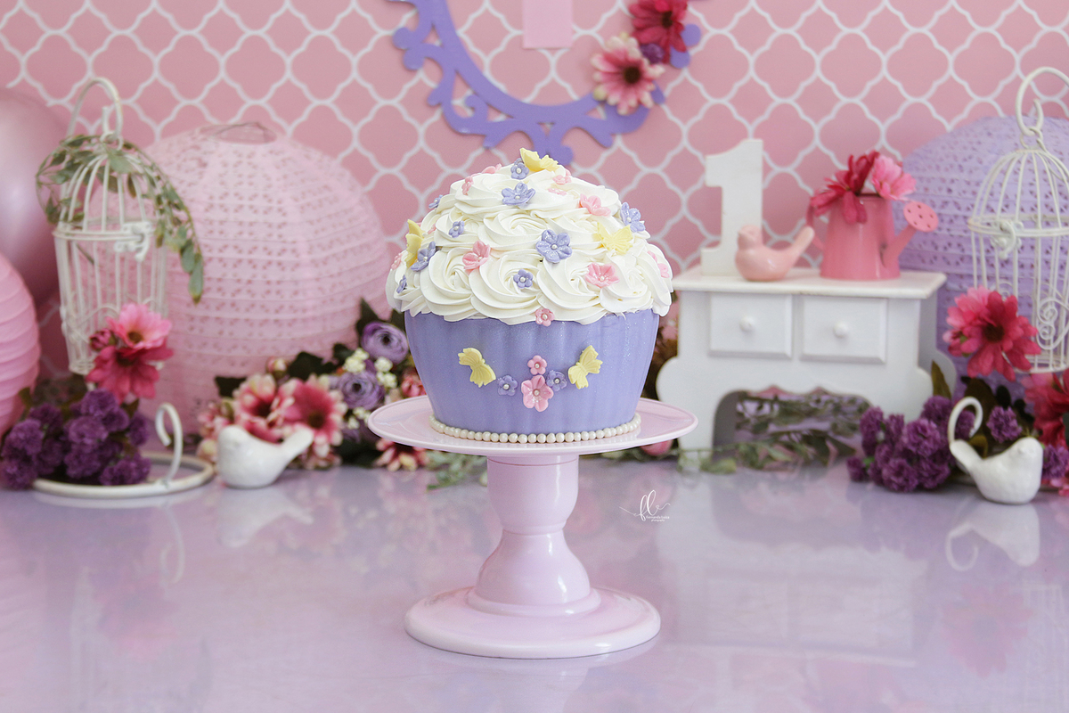 smash, smash the cake, ideias jardim encantado, sessão do bolinho, cake smash, smash the cake tema jardim encantado, smash the cake cenário jardim, jardim encantado,bolo jardim encantado,smash the cake para menina,sessão de um ano no tema jardim,borboleta