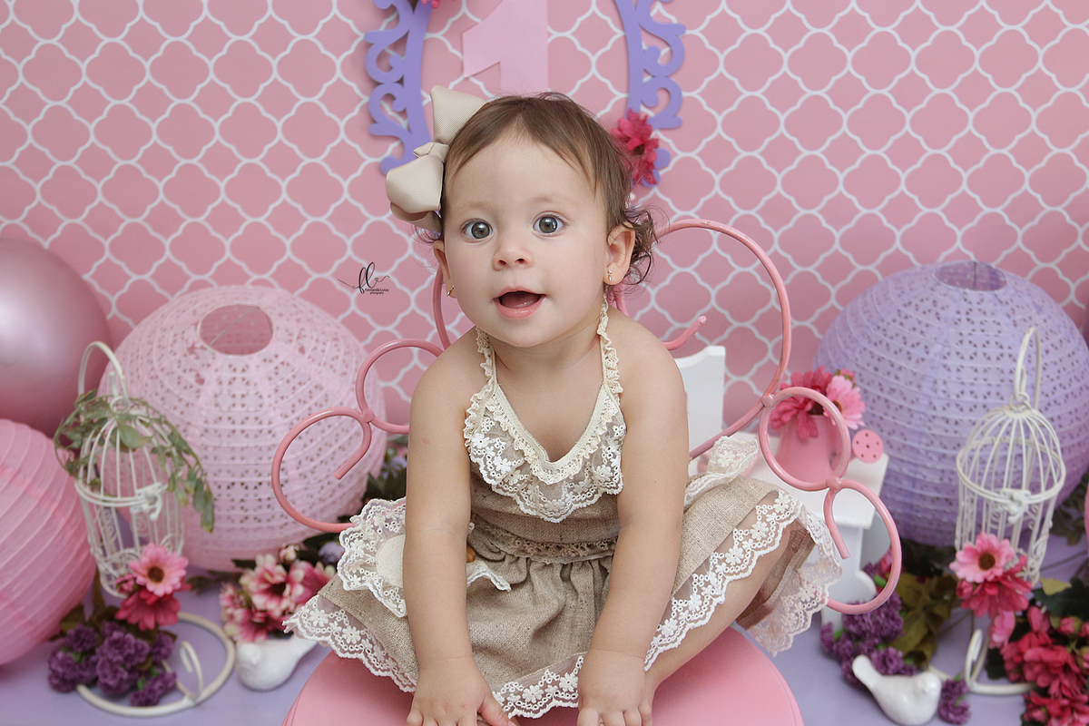 smash, smash the cake, ideias jardim encantado, sessão do bolinho, cake smash, smash the cake tema jardim encantado, smash the cake cenário jardim, jardim encantado,bolo jardim encantado,smash the cake para menina,sessão de um ano no tema jardim,borboleta