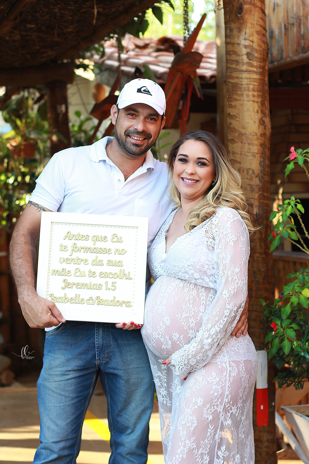 gestante, esperando gemeos ensaio gestante, ensaio fotografico de gravida de gemeos, fotos de gravida, ideias para ensaio gestante, ideias para gestantes, gemeas, gemeos, recem nascido, gestante de gemeas, fraldas, roupinhas para bebes gemeos