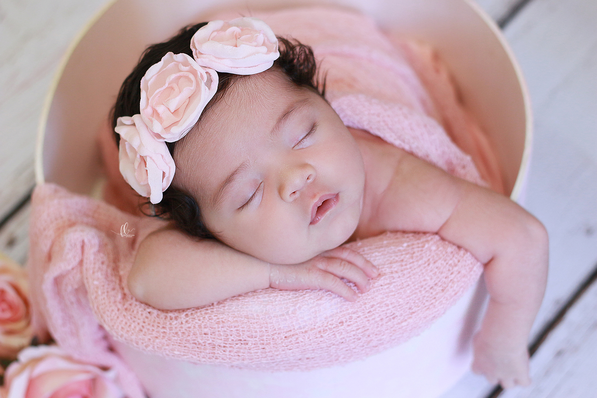 newborn, sessão newborn,newborn menina, newborn brasil,newborn ideias, ideias sessão newborn menina, ideias sessão newborn, recem nascido, bebes fofos, bebes, ideias fotos de bebes, ideias de fotos de bebes recem nascido, poses newborn,