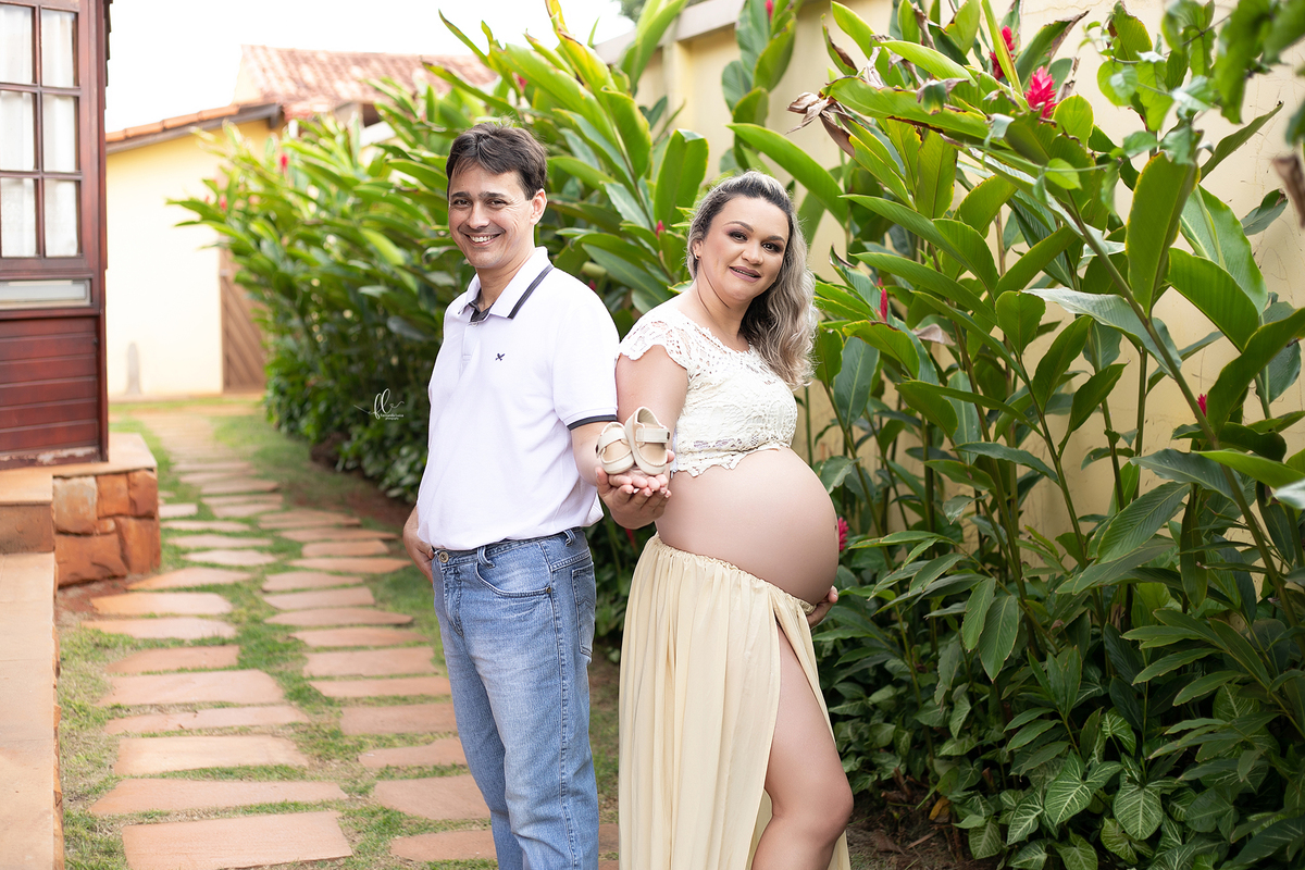mundo azul,gestante,fotos no eucalipto, ensaio gestante, ensaio fotografico de gravida, fotos de gravida, gravida linda, ideias para ensaio gestante, ideias para gestantes,cha de bebe,recem nascido,mãe de menino,fotos gestante, fotos com irmão