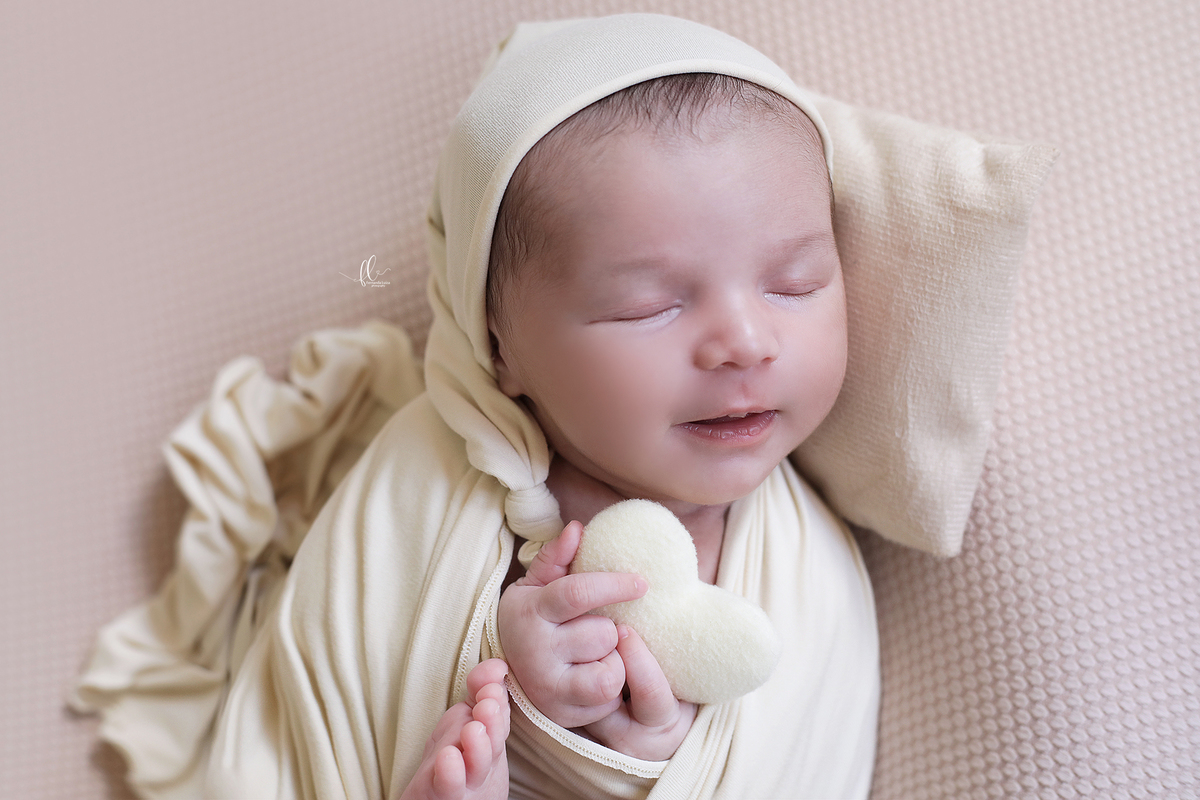 newborn, sessão newborn,newborn menina, newborn brasil,newborn ideias, ideias sessão newborn menina, ideias sessão newborn, recem nascido, bebes fofos, bebes, ideias fotos de bebes, ideias de fotos de bebes recem nascido, poses newborn,