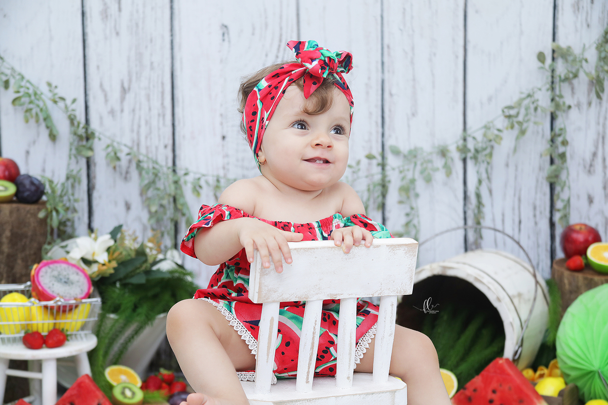 smash the fruit,ideias de sessão com melancia,cake smash,smash the fruit, ideias smash the fruit , melancia, sessão melancia, ,smash the fruit para menina,sessão de um ano no tema frutinhas ,sessao frutinhas, melancia, frutinhas, sessao com morangos